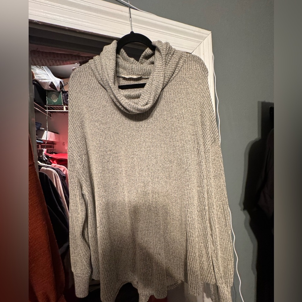 ARULA TURTLE NEXK LONGSLEEVE SWEATER